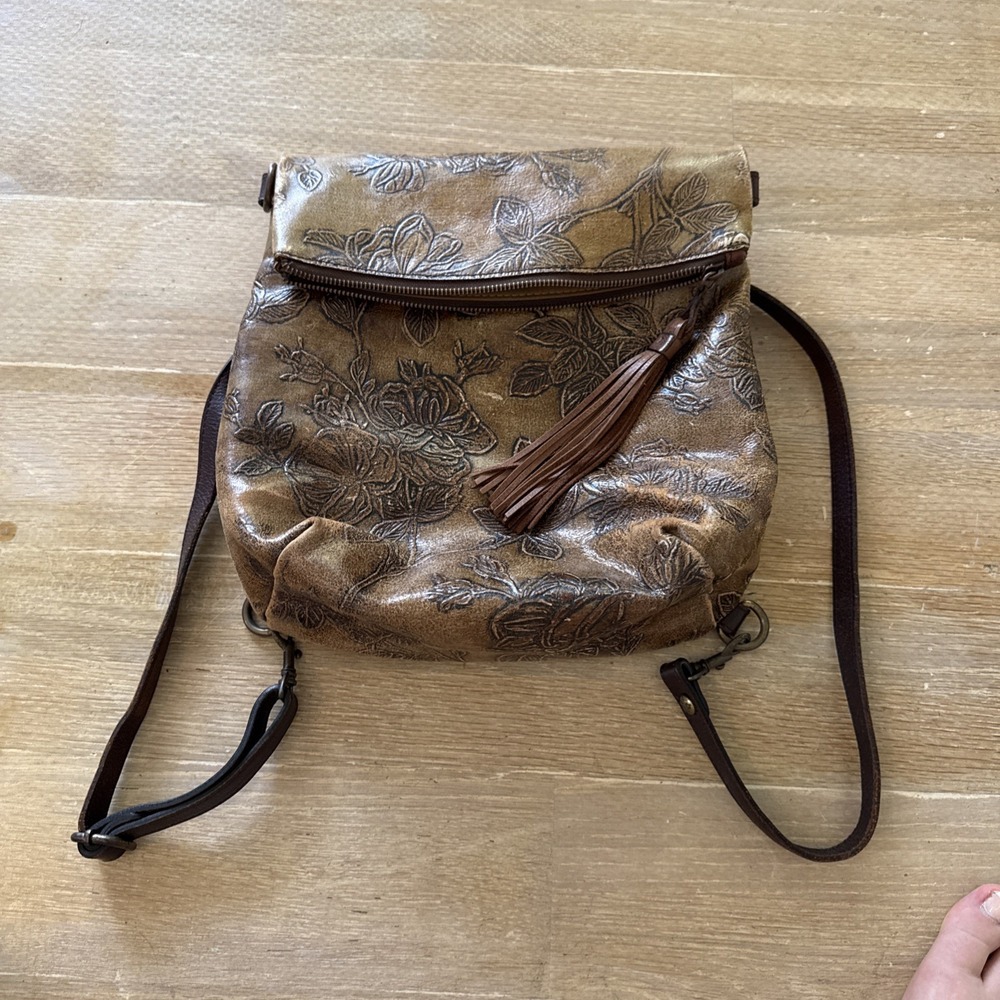 Patricia Nash Bark Leaves‎ Luzille Embossed Leather Convertible Backpack Purse